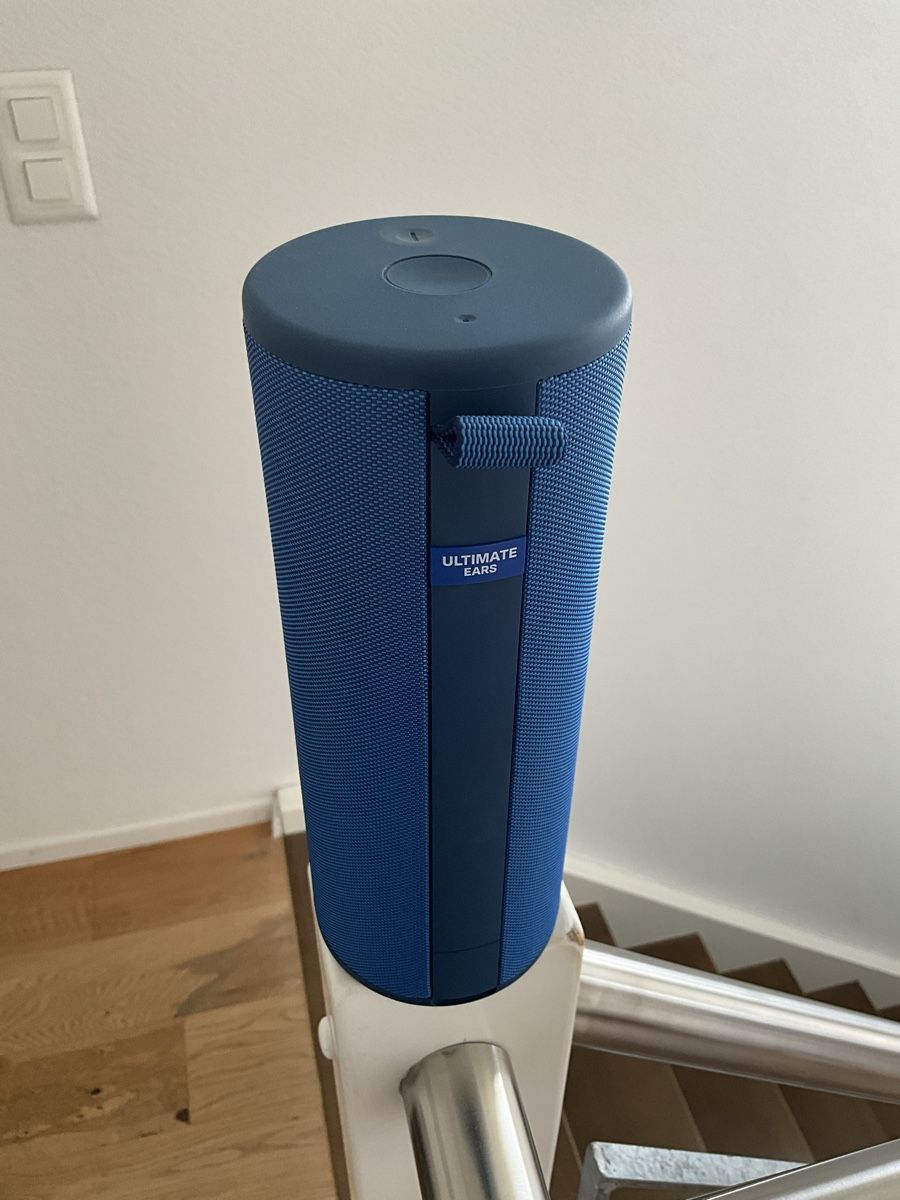 Ultimate Ears Lautsprecher: Ultimate Ears Megaboom inkl. Dockingstation / Ladekabel – Gebraucht aus Oberkirch LU von jonah_316 1