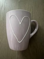 Lila Tasse mit Herz