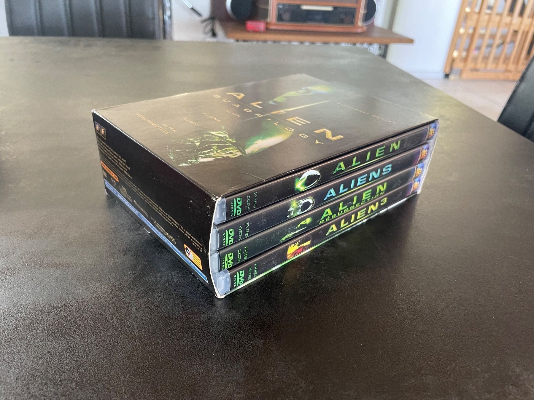 Tutti i DVDs: Coffret DVD Quadrilogy Alien – Usato da Vallamand venduto da Bricbracbroc82 2