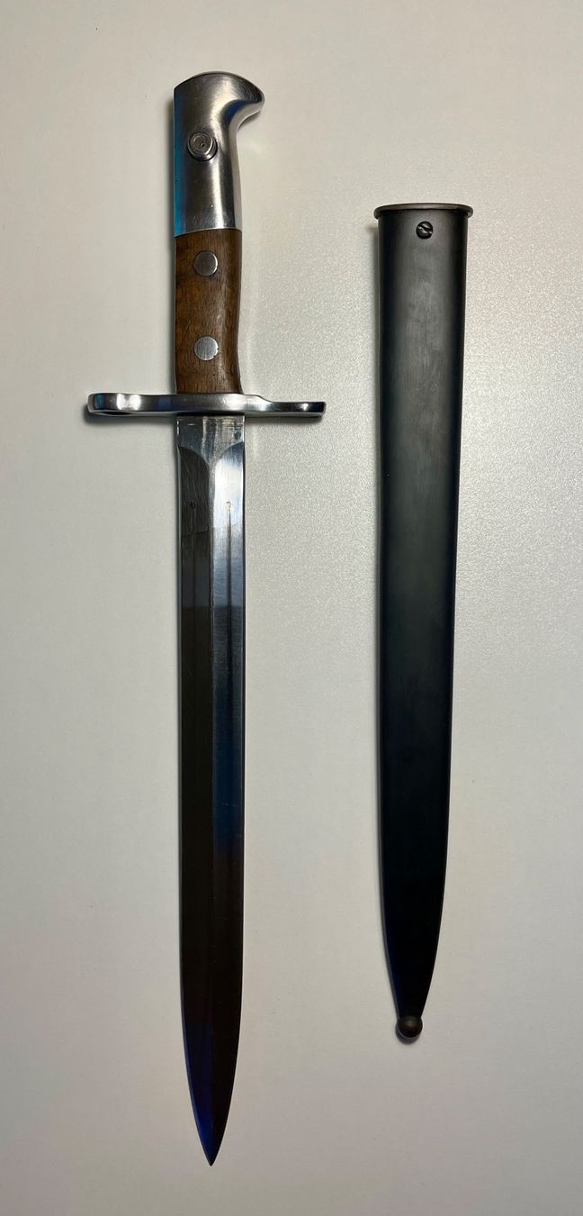 Schweizer Armee Ausrüstung & Ersatzteile: Bajonett Mod.18 Nr.859738 – Gebraucht aus Lupfig von  1