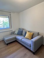 Ecksofa mit Stauraum in schick und grau