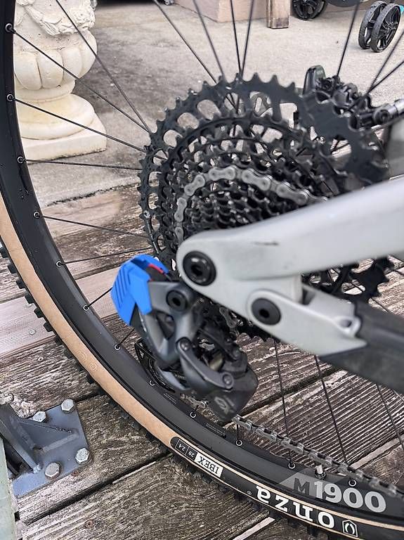 Biciclette: Enduro Bixs Peak 140 M  – Usato da Ringgenberg BE venduto da Brakar74 1