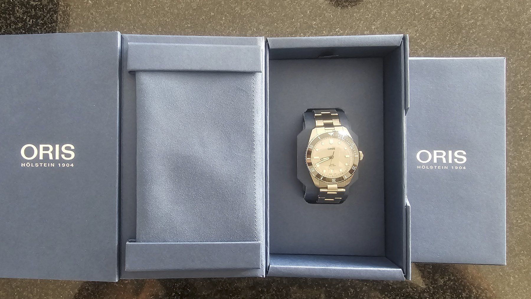 Oris Montres: Oris Divers Date 39mm Beige / September 2025 – D'occasion à Altendorf par Coyote1971 4