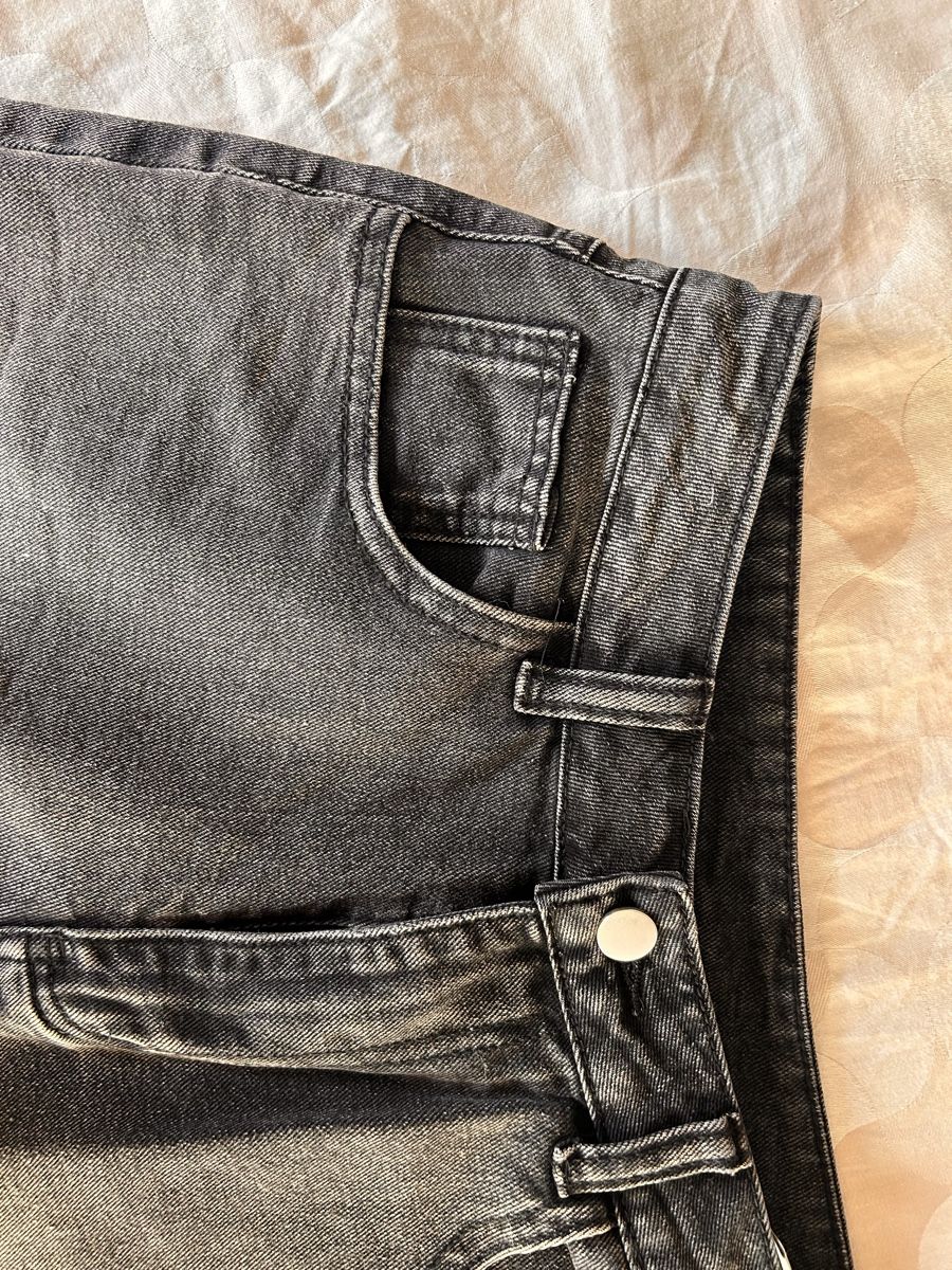 Jeans: Schwarze Jorts – Neu (gemäss Beschreibung) aus Bad Ragaz von ser_xc7t 2