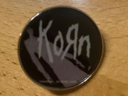 Korn Pin Anstecker Punk Metal Rock Band