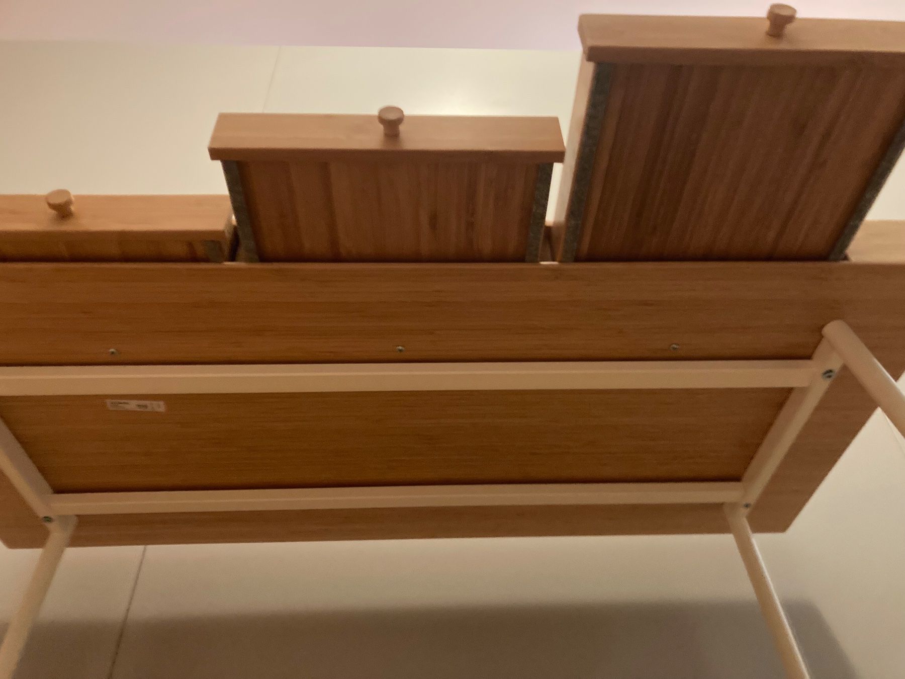 Ikea Scrivanie: Schreibtisch Lillasen – Usato da Zürich venduto da ben_5t7t 4