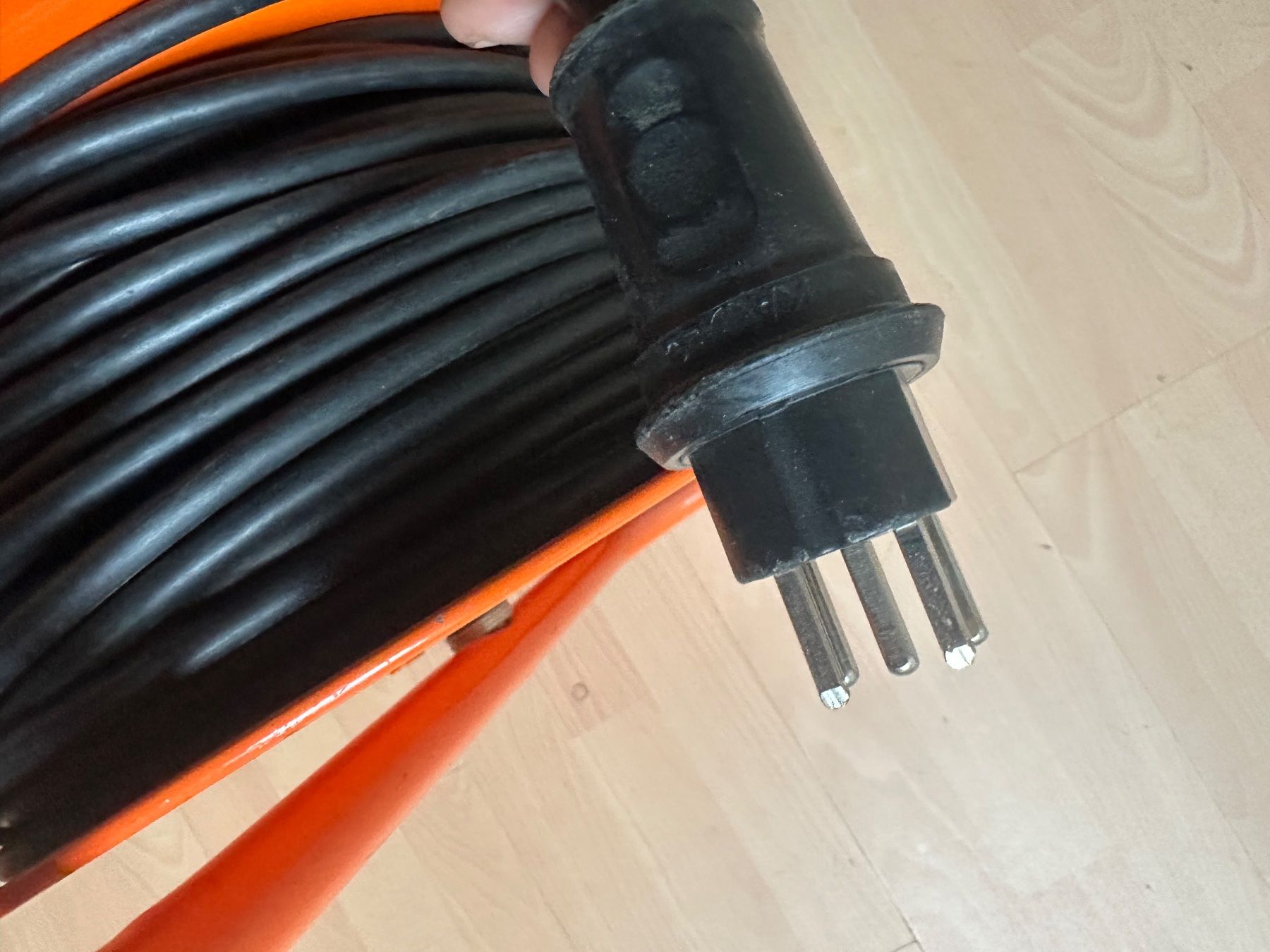 Cavi: Kabelrolle T 25-16 Amp 380V – Usato da Huttwil venduto da Bolpa 1