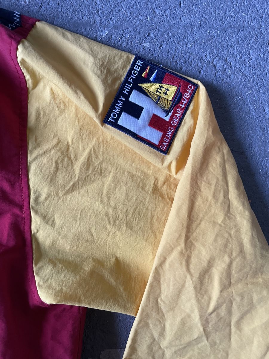 Tommy Hilfiger Jacken: Tommy Hilfiger Windbreaker  – Neu (gemäss Beschreibung) aus Zürich von Dario_Mupf 2
