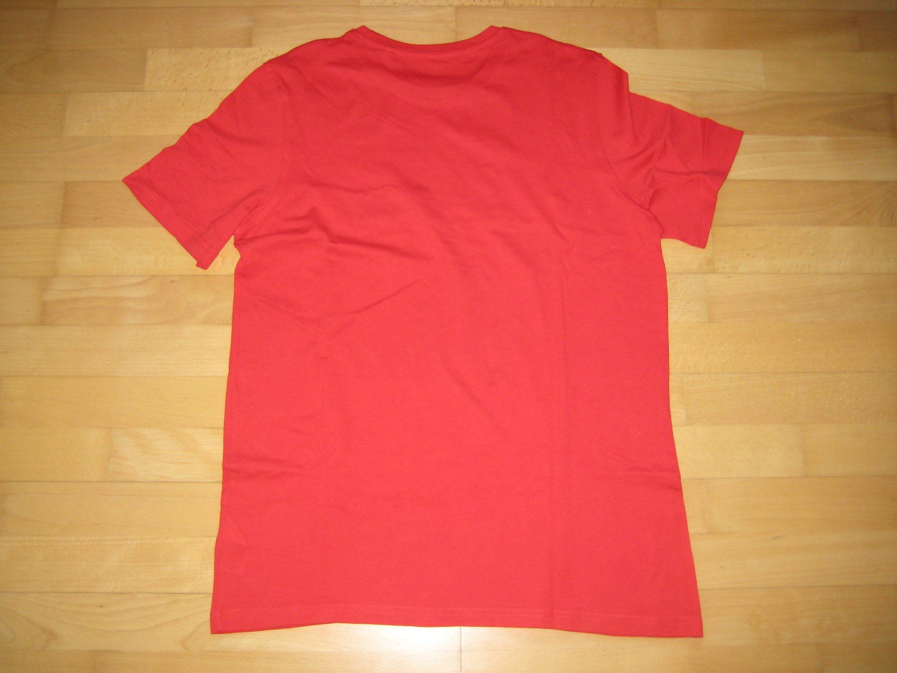 Camicie, T-shirt & Polo: Tshirt rot Grösse 170/176    100% Baumwolle – Usato da Dietlikon venduto da kue_6cd5 1