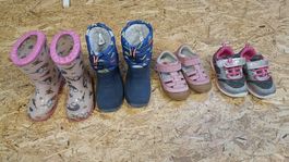 Kinder Schuhe Set 4 Paar Grösse 24