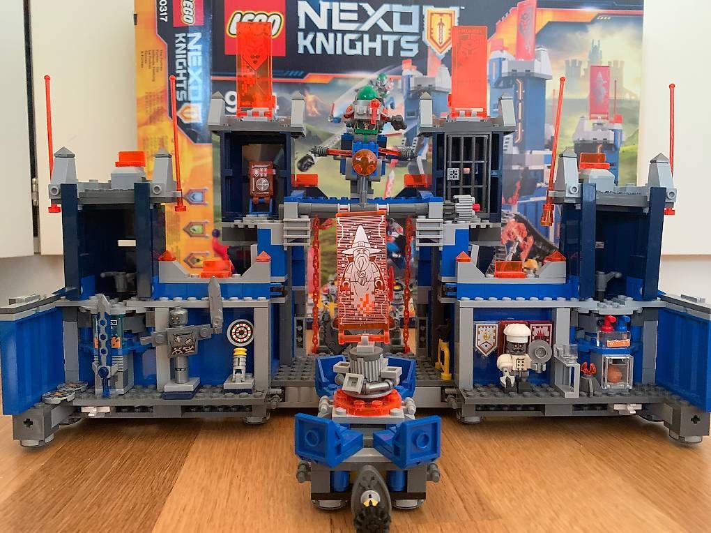 Spielzeuge: Nexo Knights Die rollende Festung – Gebraucht aus Birsfelden von jon_687v 2