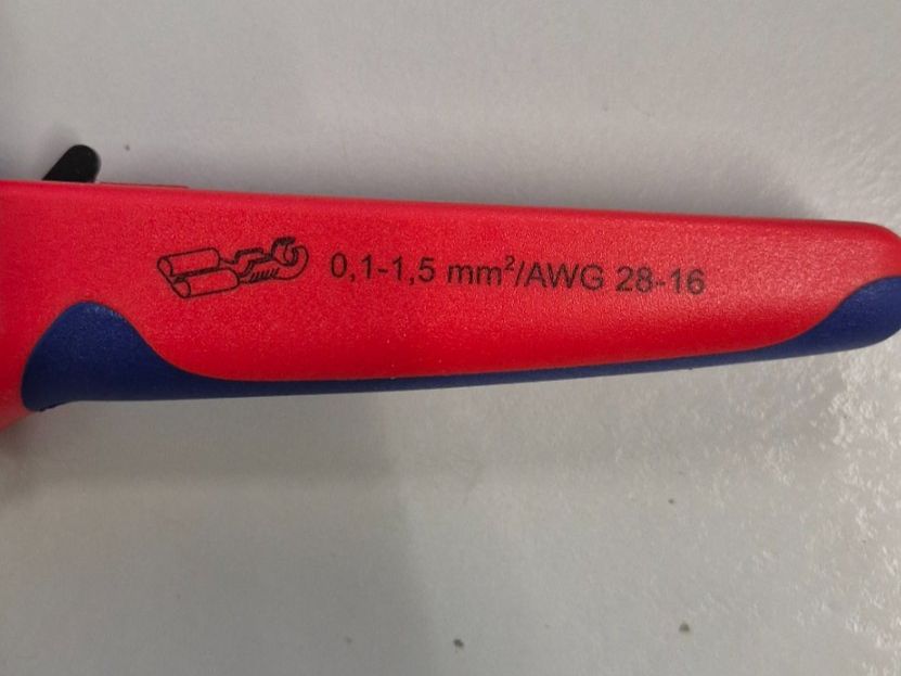 Knipex Tous les outils: Crimpzange Knipex – D'occasion à Ebikon par Dan40 1