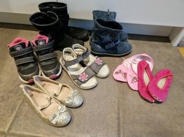 Schuhpaket Grösse 30- 7 Paar gut erhaltene Kinderschuhe