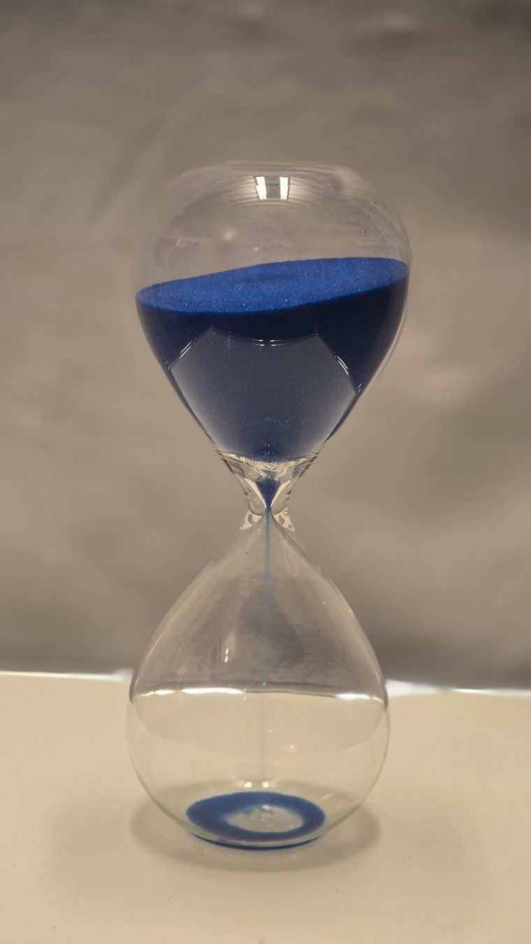 Orologi: Sanduhr "Time Out" mit blauem Sand – Nuovo e nell'imballaggio originale da Zürich venduto da Bobesfee