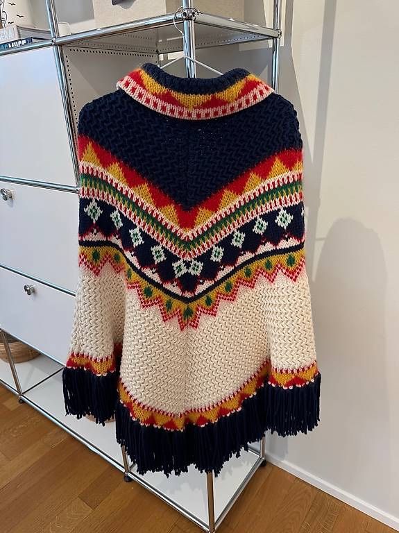 Saint Laurent Altro in Moda donna: SAINT LAURENT PONCHO – Nuovo (secondo la descrizione) da Schwyz venduto da bofb 3