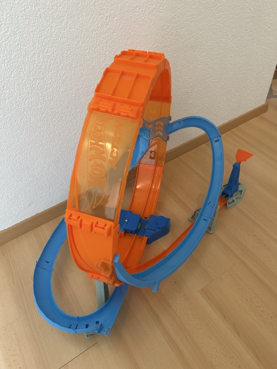 Hot Wheels Giocattoli: Hot Wheels Strecken-Set. – Usato da Rütihof venduto da Vombi 2