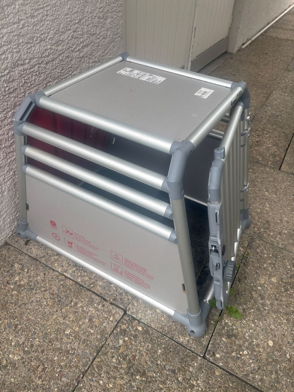 Liege- & Schlafplätze: Hundebox Auto – Gebraucht aus Dietlikon von sianti 3