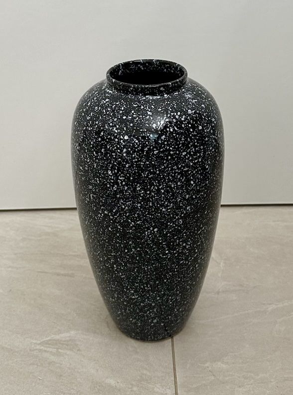 Vasen & Gefässe: Vase / Blumenvase 30.5 cm Höhe) – Gebraucht aus Inwil von TheSwissEagle