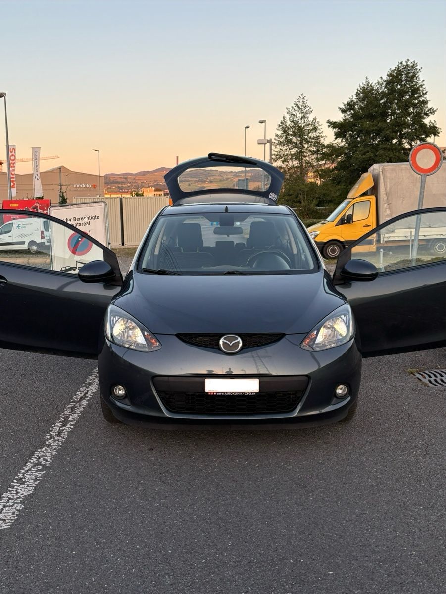 Mazda Automobili: Mazda 2 1.3 HP 16V – Usato da Knonau venduto da nin_8w6x 2