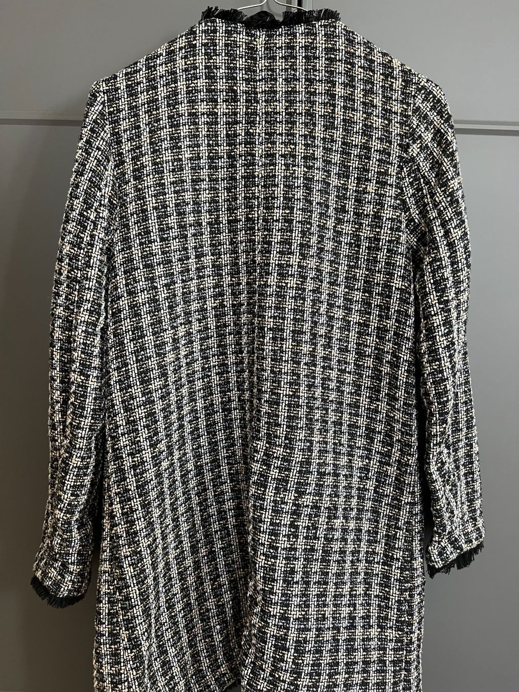 Giacche: H&M Jacke – Usato da Tannay venduto da closet 1