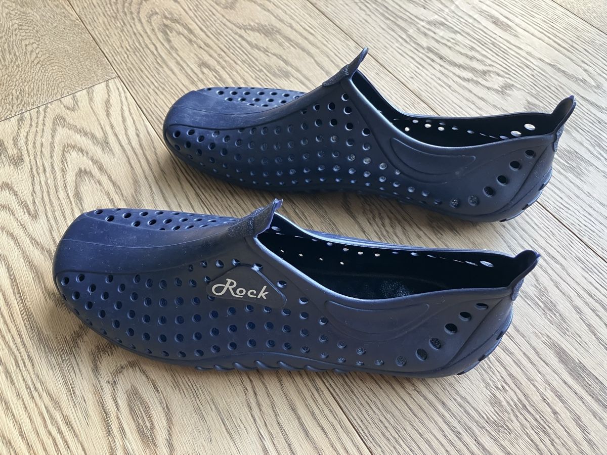 Scarpe da uomo: Badeschuhe dunkelblau Grösse 39 – Usato da Cham venduto da Liliane78 2
