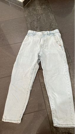 Zara Jeans, Gr. 140, hellblau, Top Zustand