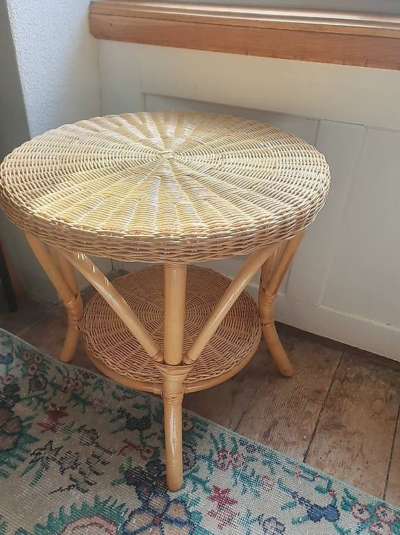 Tavoli: Vintage rattan tisch – Usato da Olten venduto da stritten