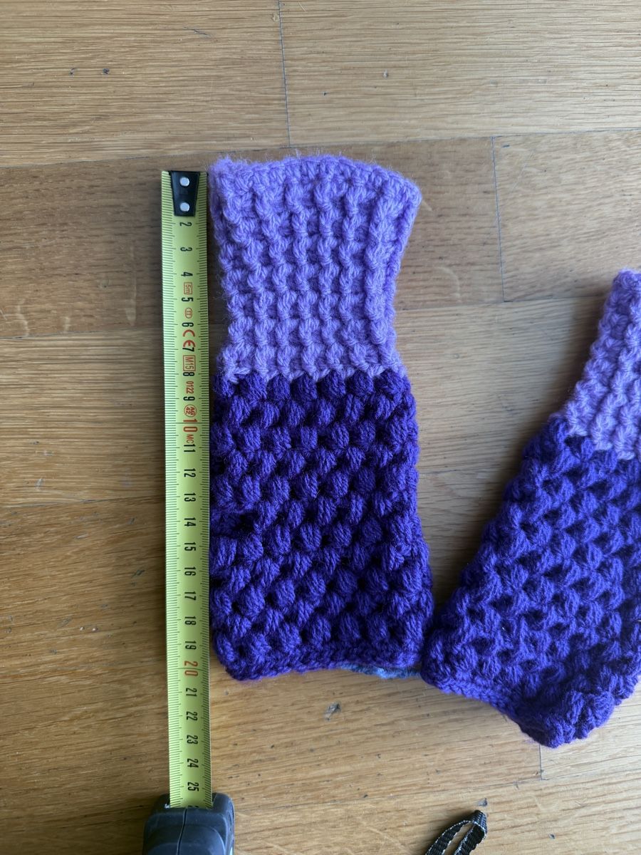 Sonstige Kleidung & Accessoires: Fäustlingen, handgemacht – Neu und originalverpackt aus Basel von sjg_