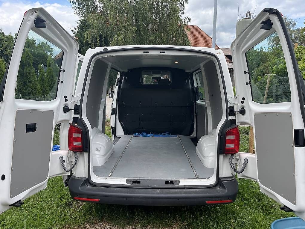 VW Veicoli commerciali: VW T6 Transporter – Usato da Schüpfen venduto da donald79 4