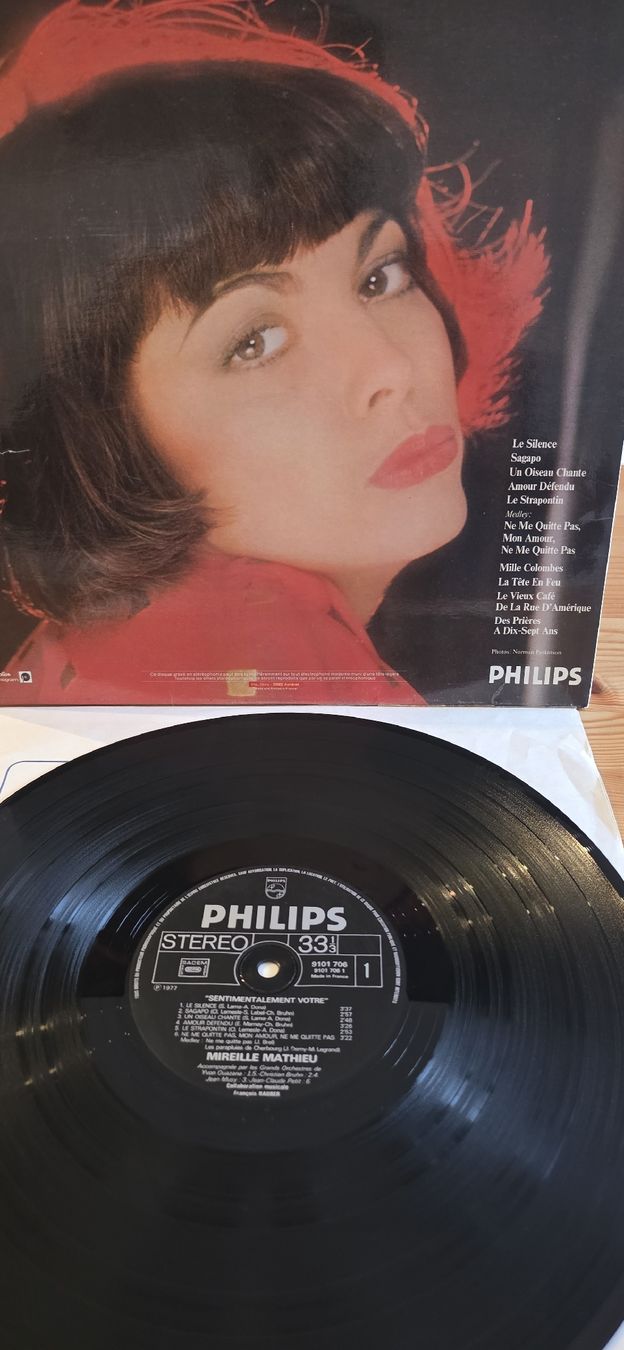 Dischi in vinile: Mireille Mathieu - Mille colombes, Poor,G – Usato da Yvonand venduto da RF-VINYL 2