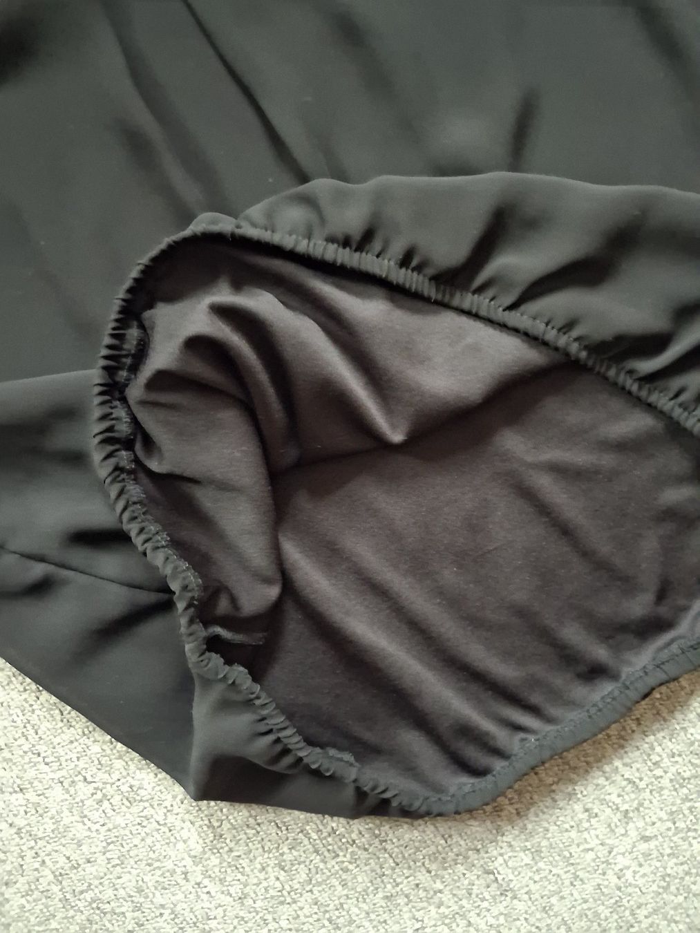 Blusen: Damen Langarmbluse schwarz halbtransparent, 36 – Gebraucht aus Wald ZH von e8e 7