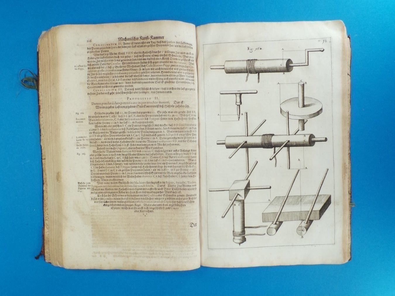 Bücher: Antikes Mechanik Buch von 1629 – Defekt aus Zug von Maxbaum 3