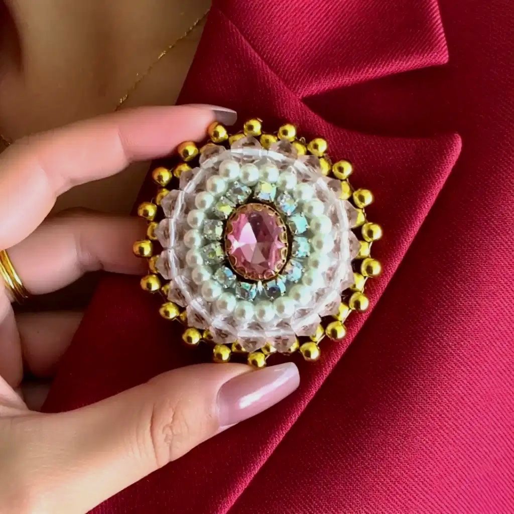 Broschen & Nadeln: Luxus Royal Brosche | Handgemachte Brosche | Brautschmuck – Neu und originalverpackt aus Vals von ABA-Atelier 5