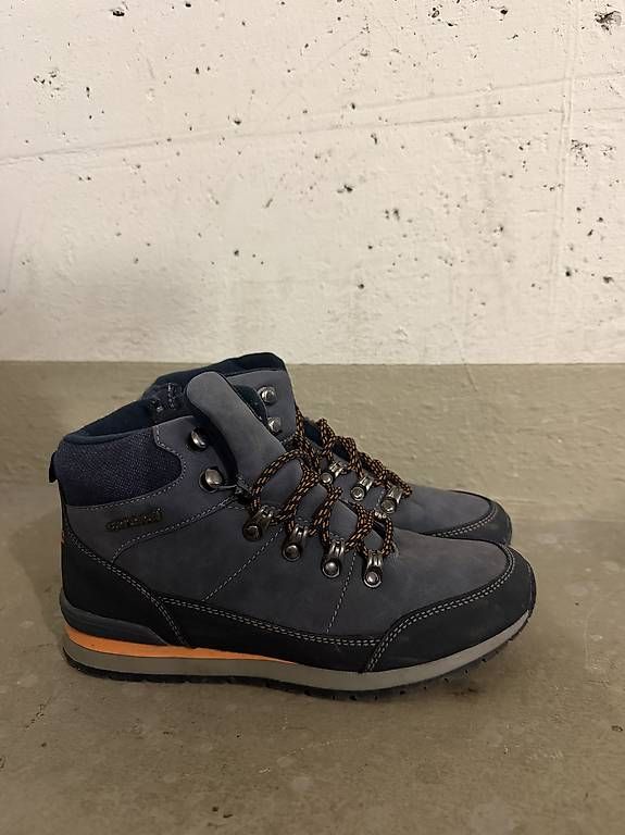 Scarpe per ragazzi: Kinder Schuhe – Usato da Langnau am Albis venduto da max081