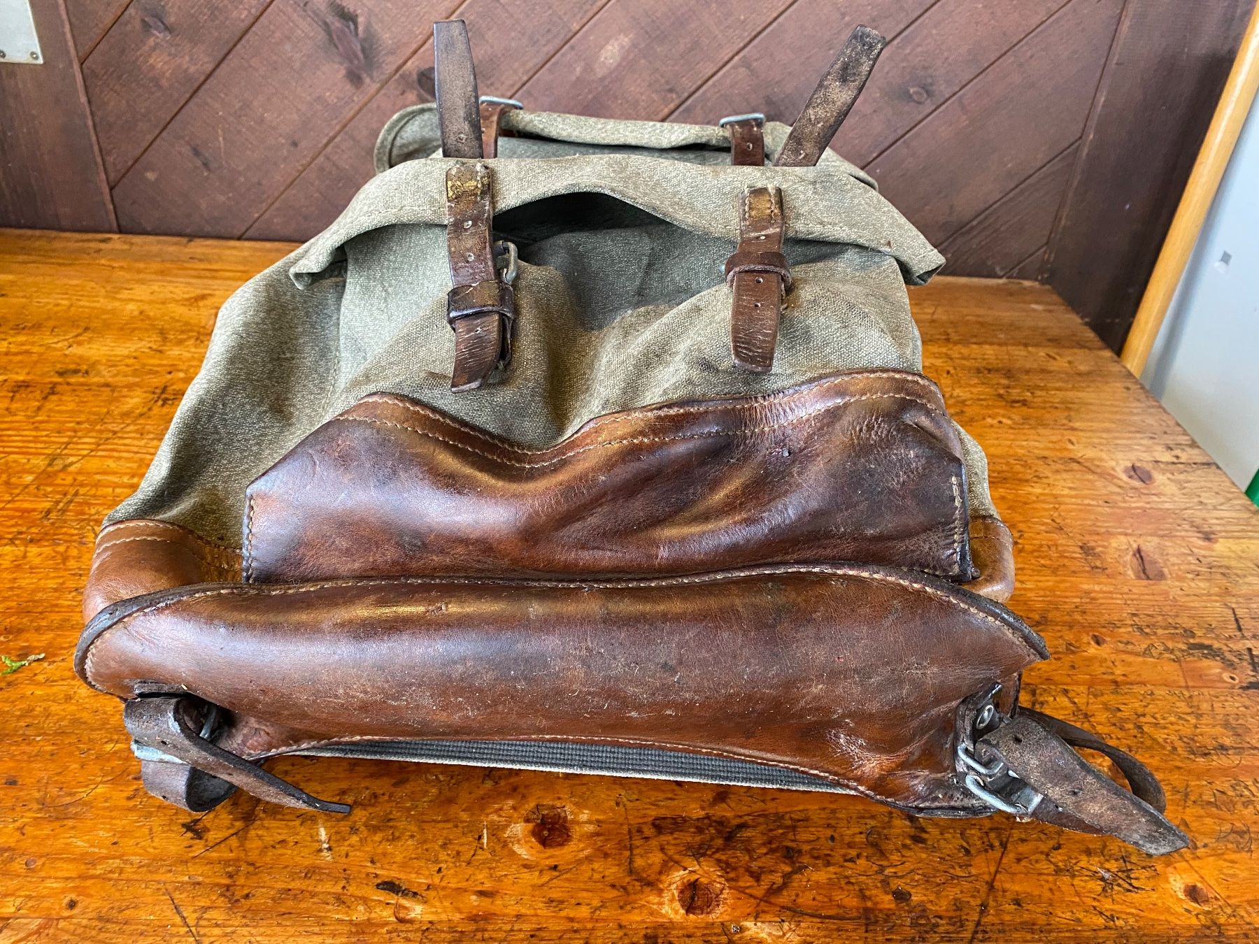 Schweizer Armee Zaini: Schweizer Militär Rucksack – Usato da Feldbach venduto da Fea1 3
