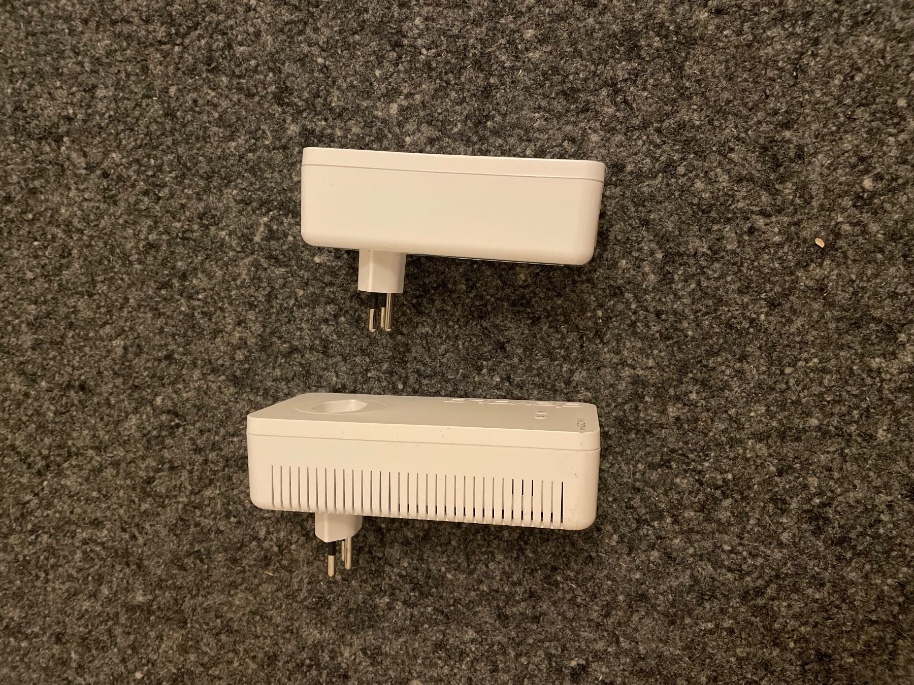Devolo Laufwerke & Adapter: Devolo Magic 2 WiFi next   Powerline Starter Kit – Gebraucht aus Köniz von Up-Johnny 1