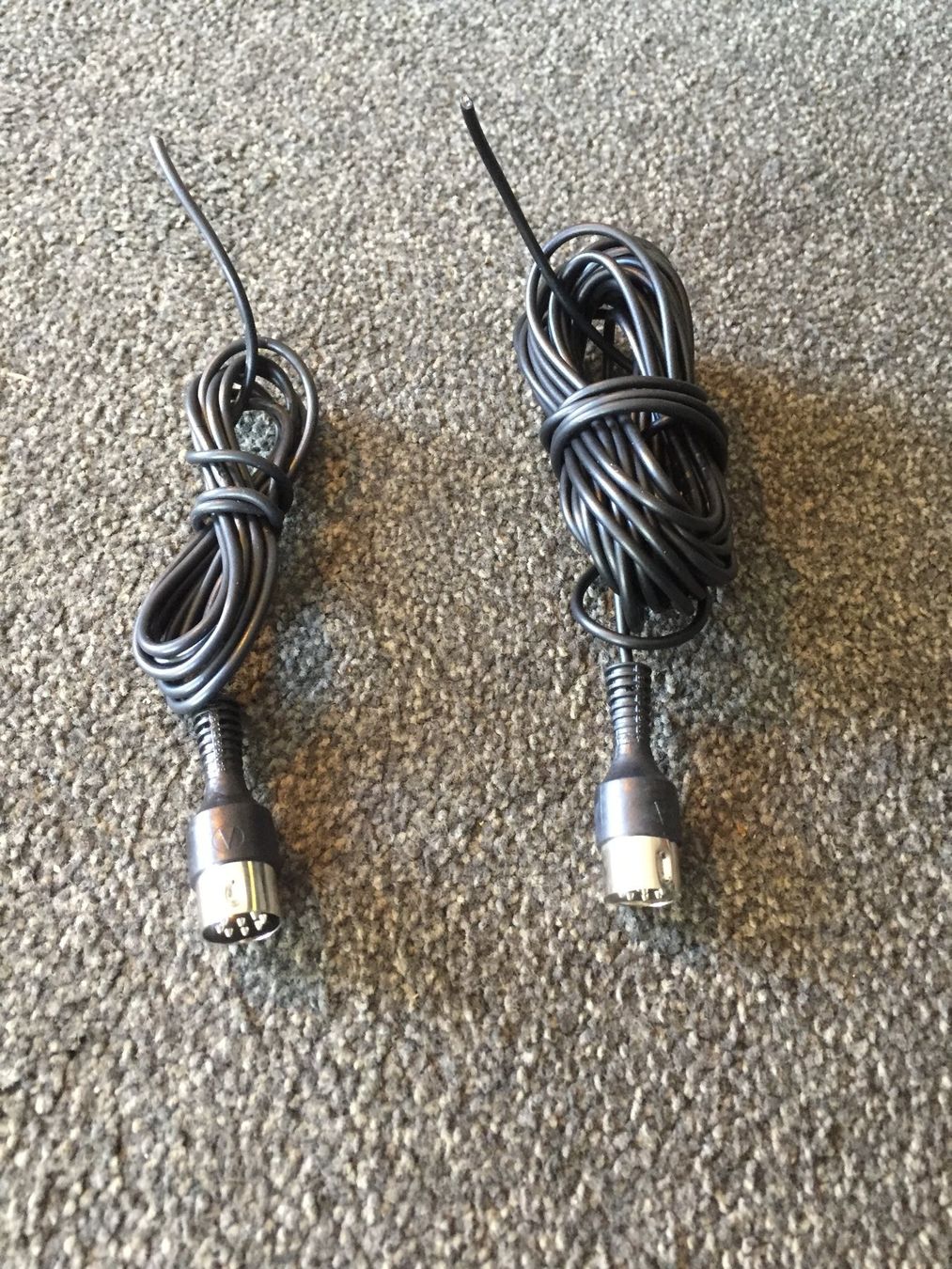 Bang & Olufsen Cavi: Bang & Olufsen Powerlink Kabel 1m und 5m – Nuovo (secondo la descrizione) da Würenlingen venduto da Schneiderhifi
