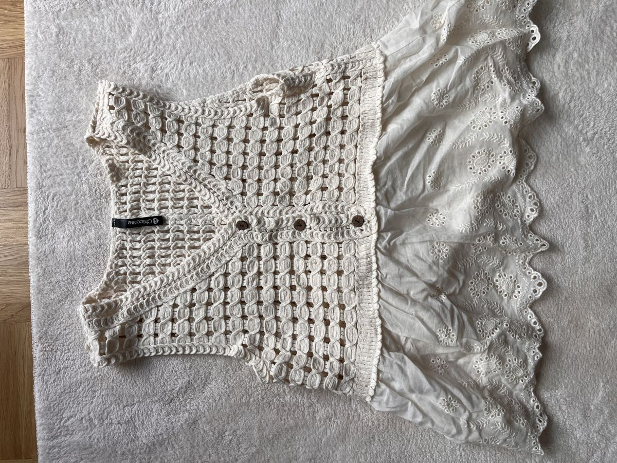 Chemisiers: Crochet beige blouse – D'occasion à Zürich par pal_79mf 1