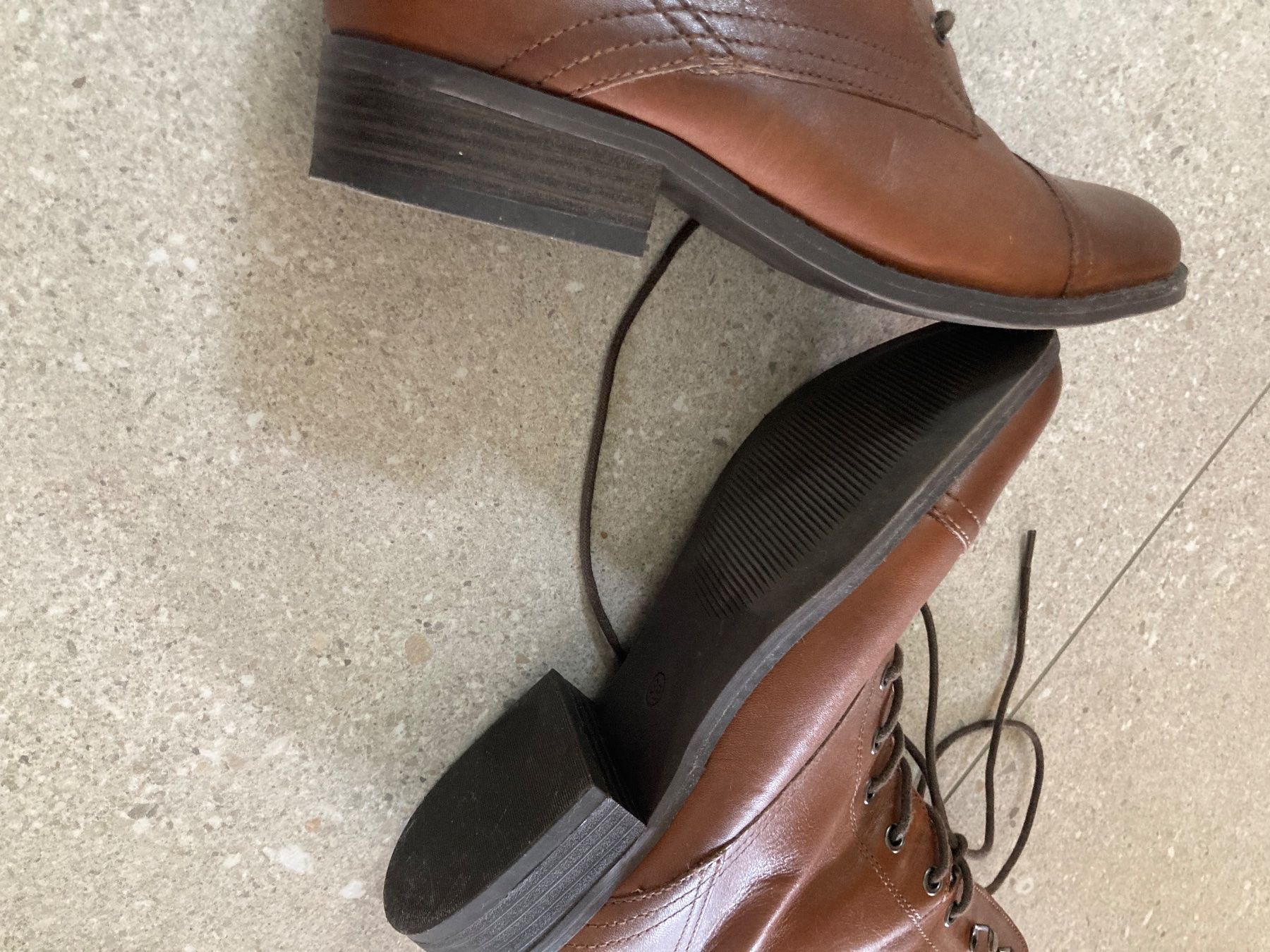 Scarpe da donna: Braune Schnürstiefel, Grösse 38 – Nuovo (secondo la descrizione) da Gümmenen venduto da lar12 4