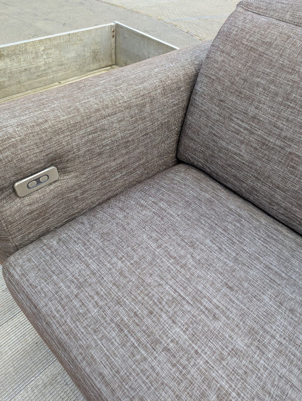 Sofas: Sofa mit elektrischer Verstellung – Gebraucht aus Hettlingen von Tschusle93 1