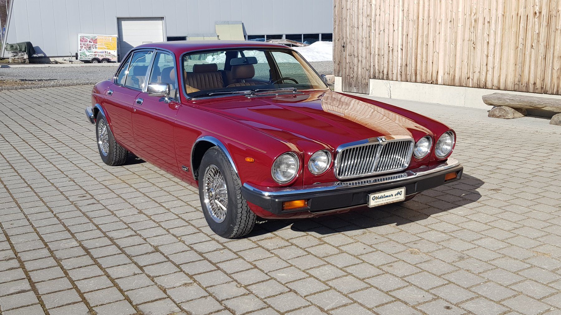 Jaguar Automobili: Jaguar XJ6 4.2 – Usato da Reinach AG venduto da Goldtimer