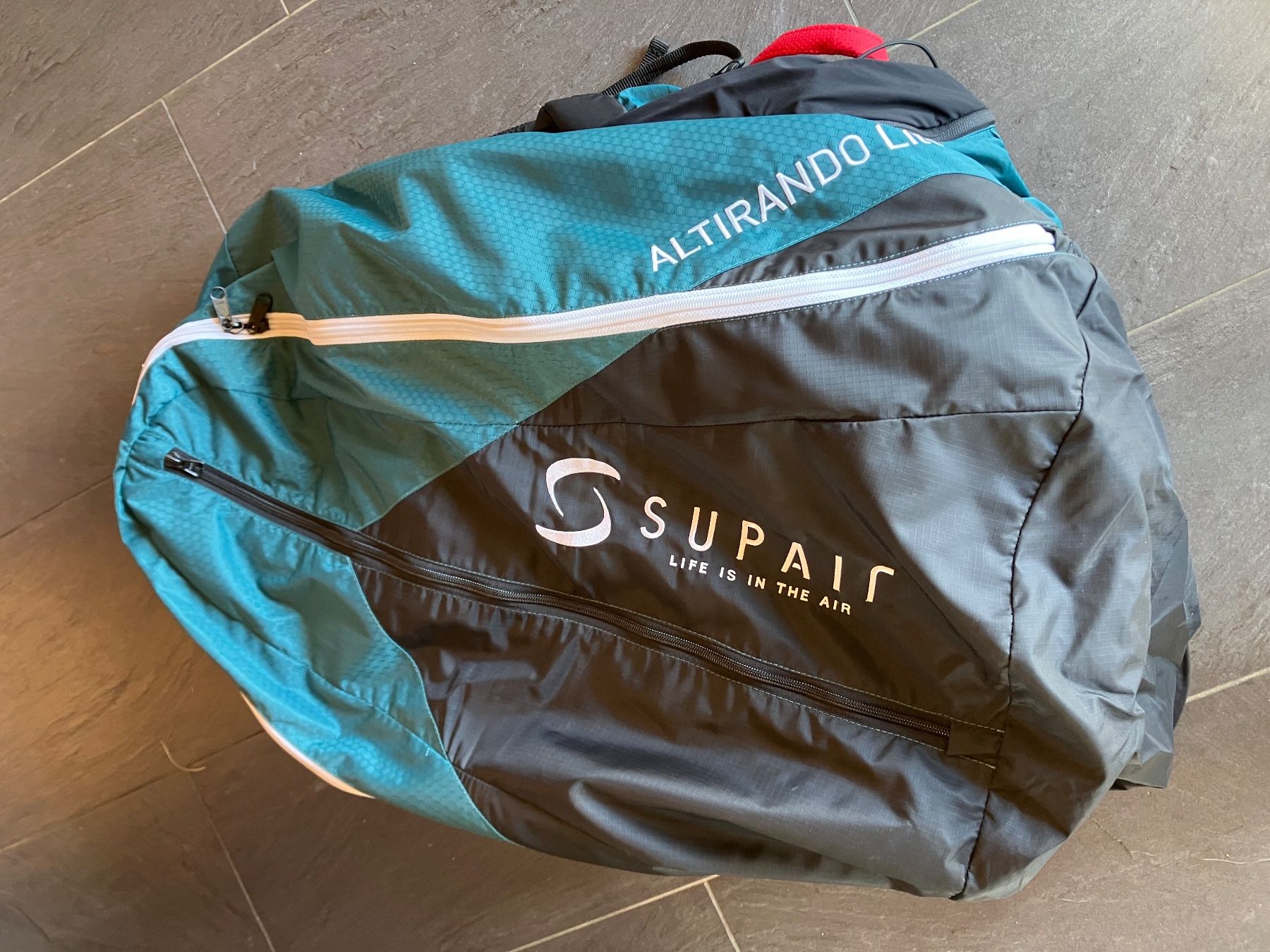 Sport dell'aria & Aquiloni: pack parapente sellette, parachute secours – Usato da Fortunau (Ayent) venduto da markusvalais 4