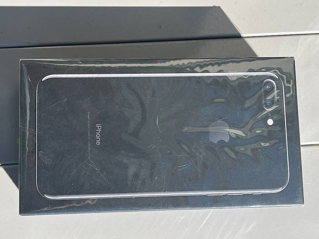 Apple Handys / Smartphones: iPhone 7plus schwarz 256gb neu – Neu und originalverpackt aus Bottighofen von korimako