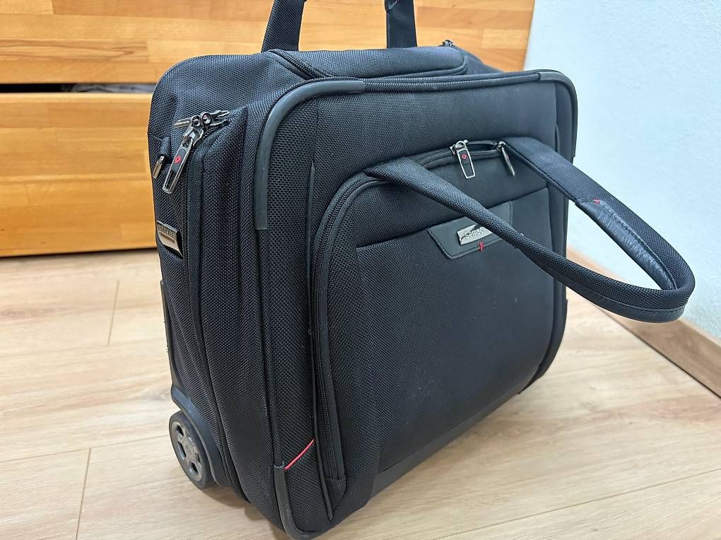 Autres aviation: Business Koffer/Trolley Samsonite – D'occasion à Steffisburg par noctilux 3