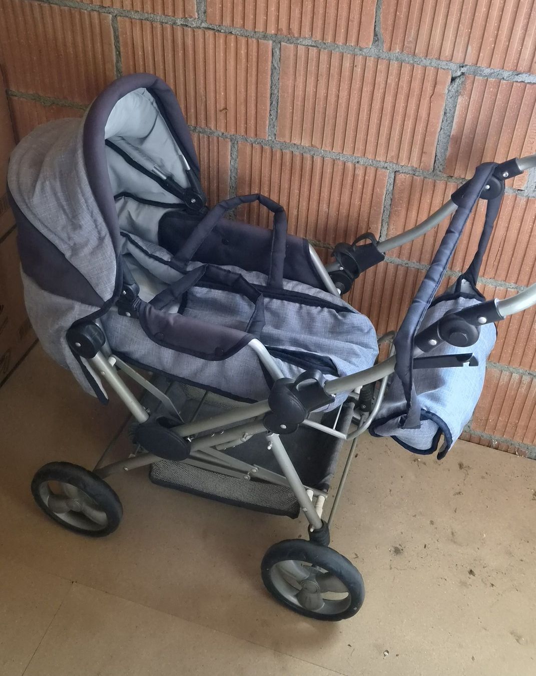Carrozzine per bambole: Puppenkinderwagen gebraucht  – Usato da Haag (Rheintal) venduto da iri_vxx7