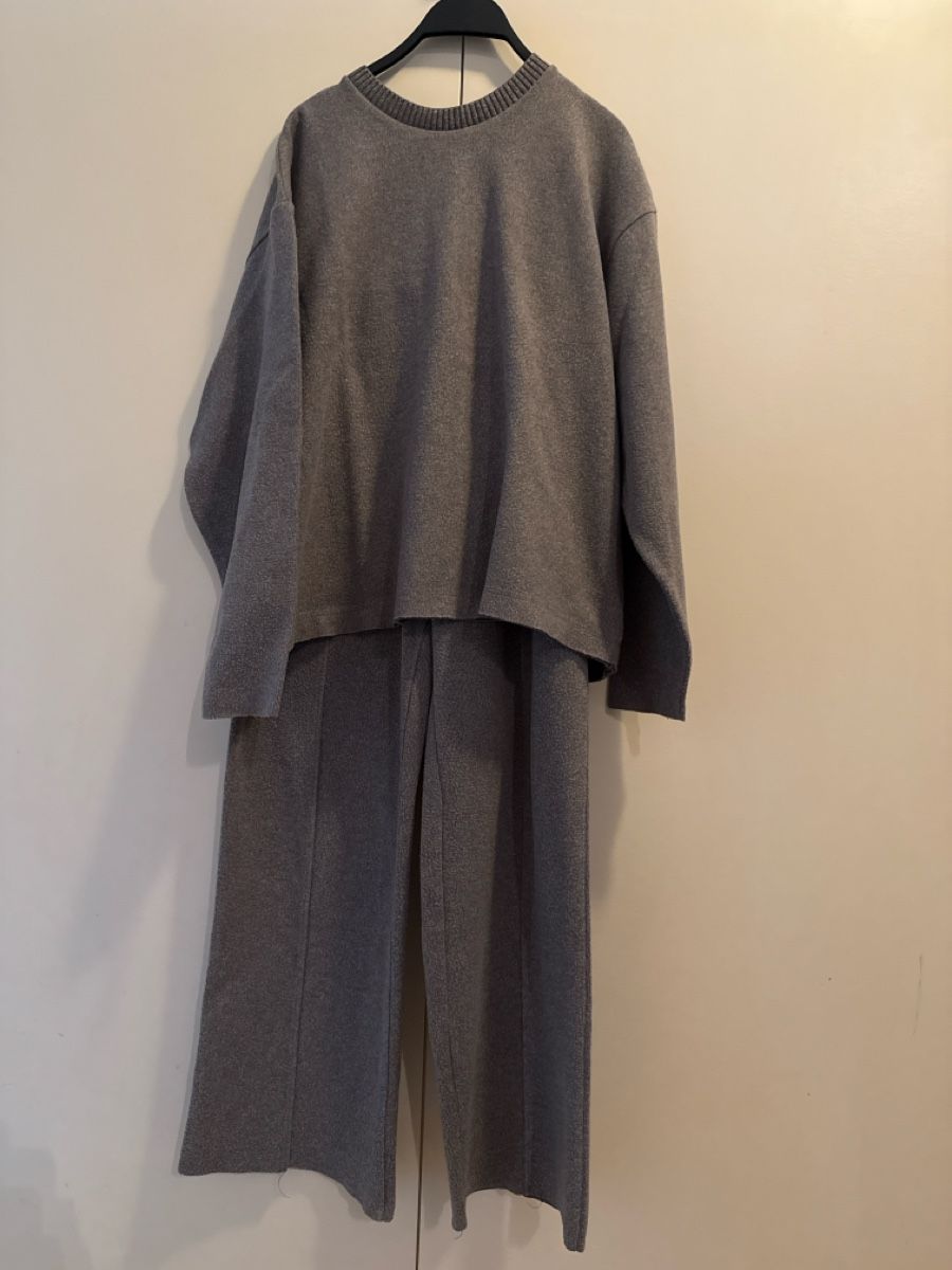 Zara Ensembles & Tailleurs: Ensemble gris Zara  – Neuf (Voir description) à Châtelaine par ant_6rpw