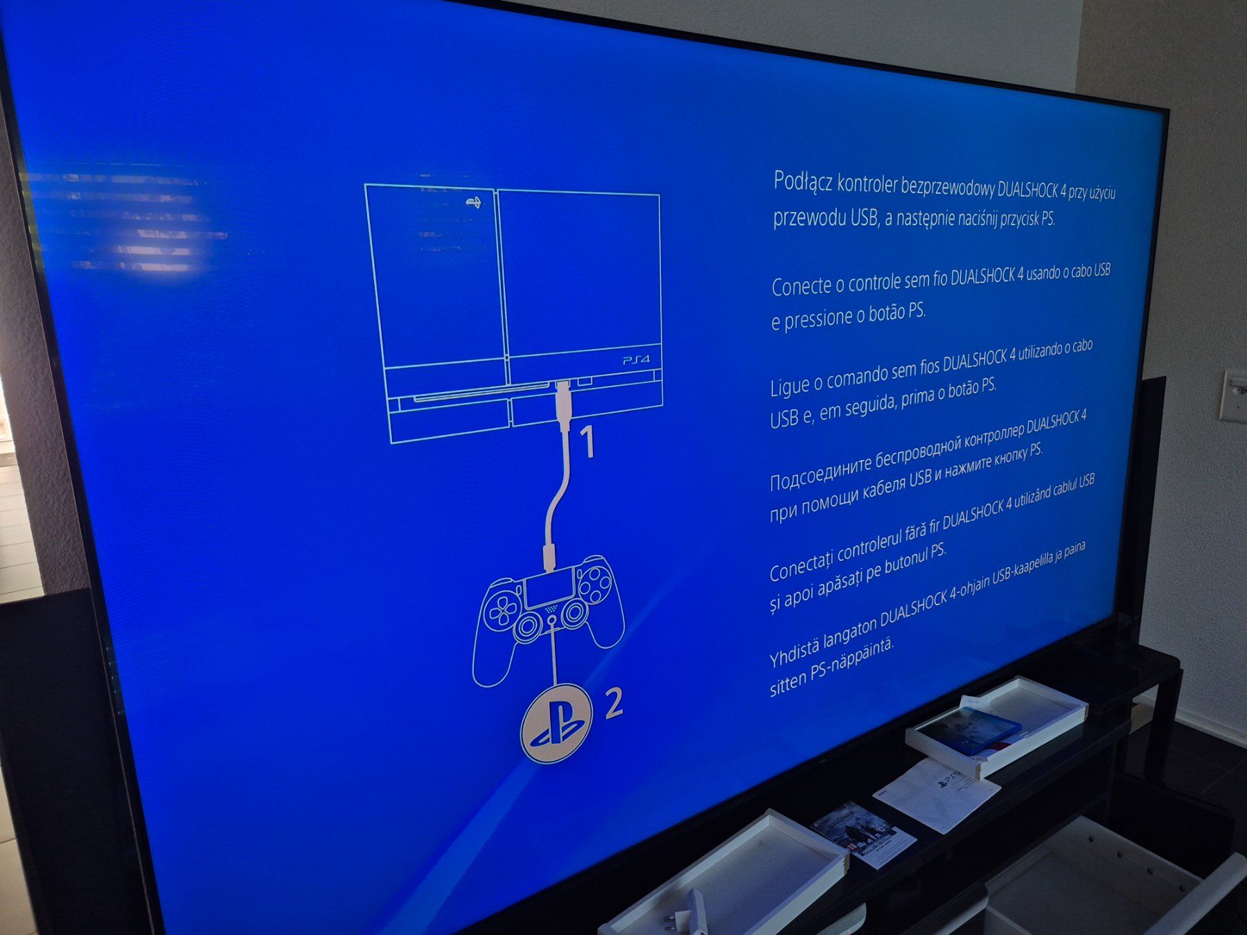 Sony Console: PS4 + 2 Controller + 30 Games + Ladestation – Usato da Moosseedorf venduto da hermeses 1