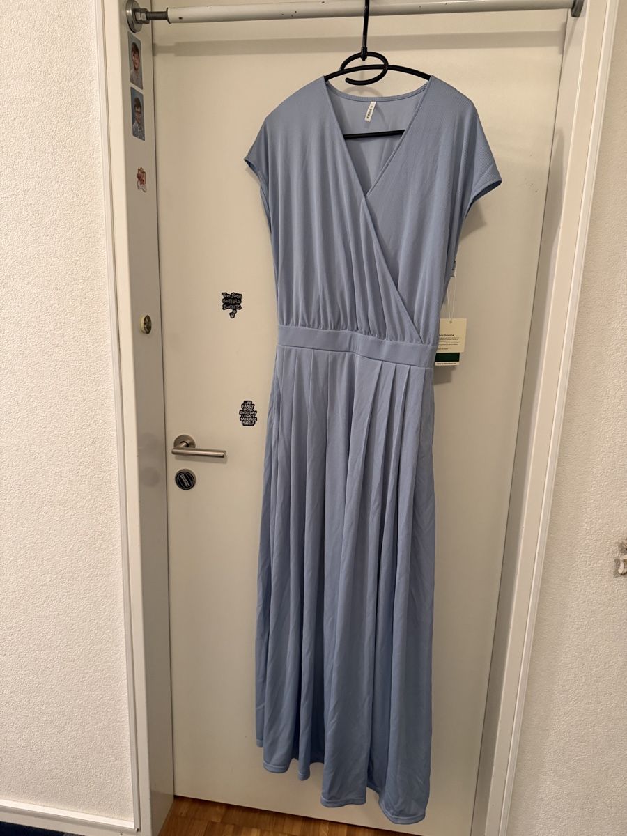 Tute: Jumpsuit Damen hellblau Grösse M mit Etikett – Nuovo e nell'imballaggio originale da Zuerich venduto da mjaudm