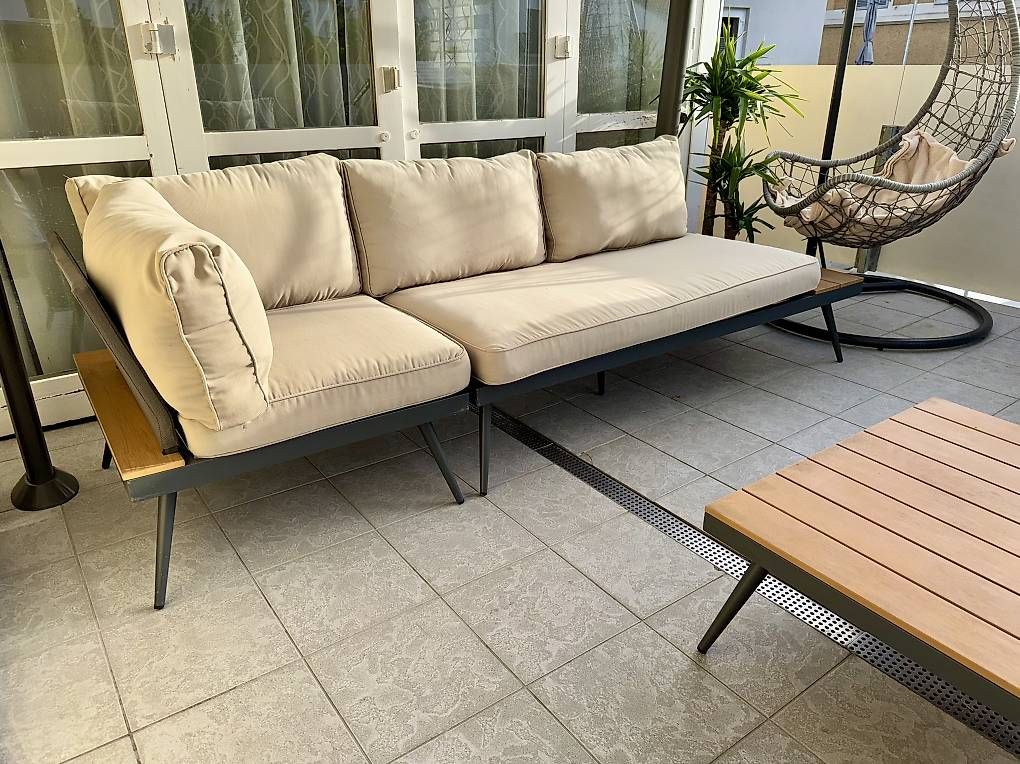 Livique Divani: Gartenlounge inklusive Tisch – Usato da Oensingen venduto da dionst27
