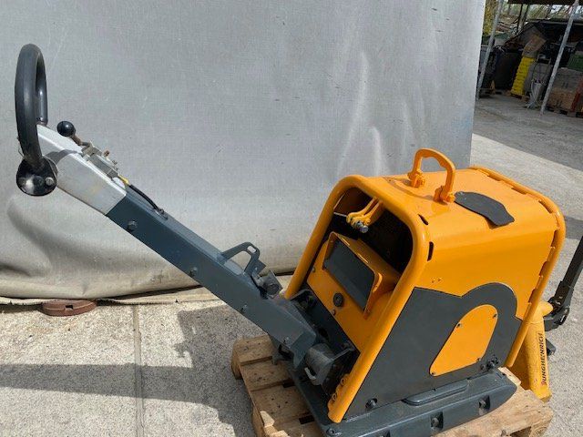 Tutte le macchine: Weber Vibroplatte 587 KG – Usato da Laufen venduto da VERARMUS11 3